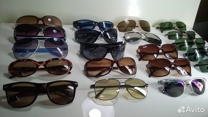 Солнцезащитные очки Новые Много