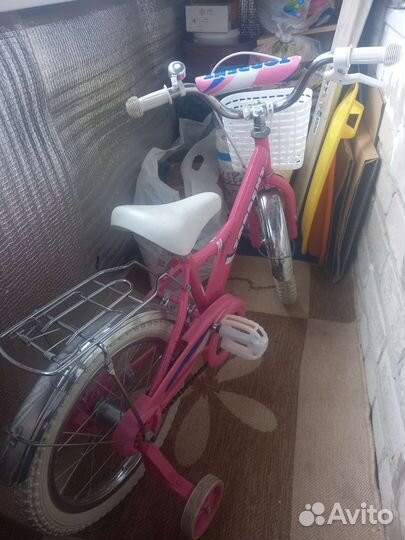 Четырехколесный велосипед