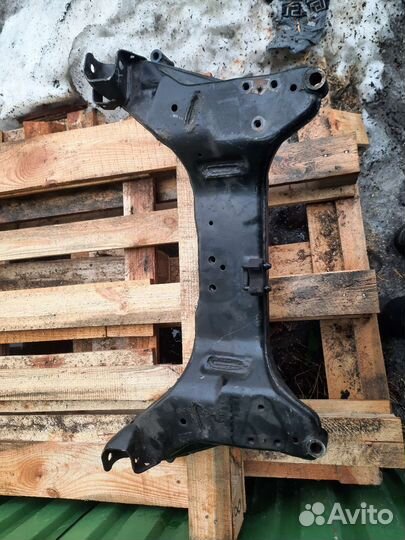 Подрамник передний Nissan Almera N16 Classic