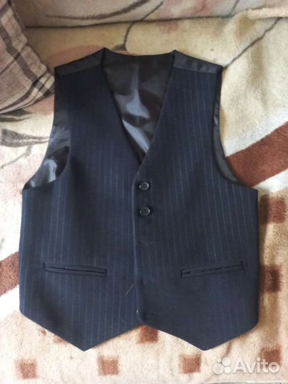 Пиджак+жилет на 1-2 класс