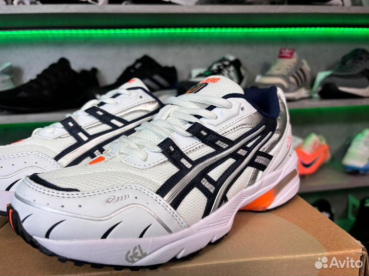 Кроссовки женские asics gel 1090