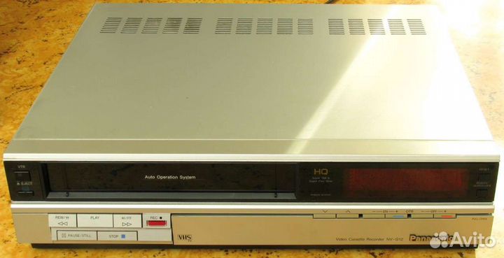 Видеомагнитофон Panasonic NV-G12