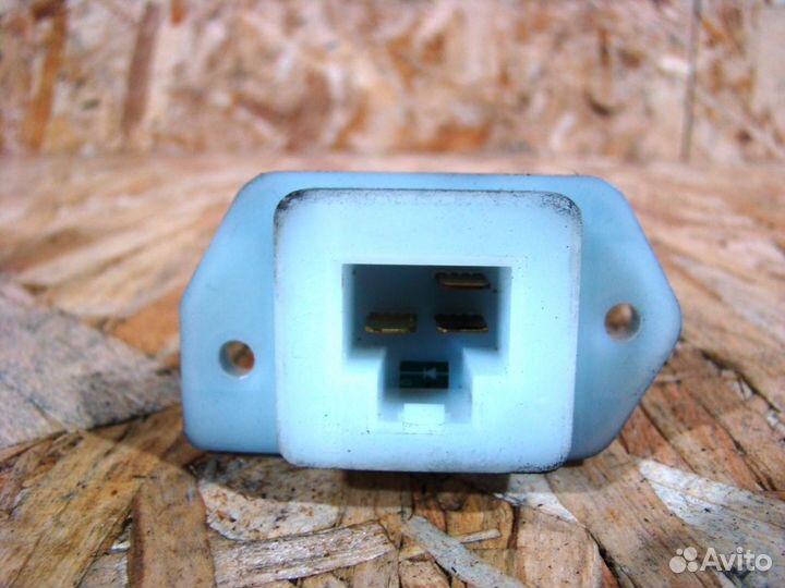 Nissan Qashqai J10 Резистор отопителя