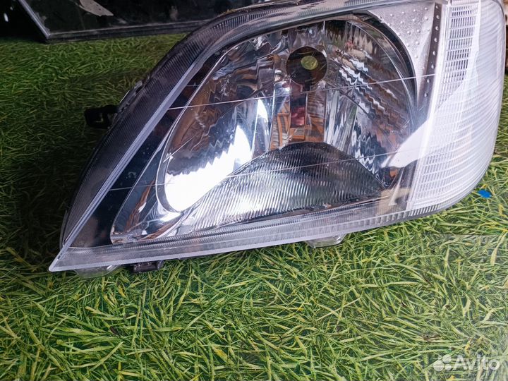 Фара левая рено логан 1 2008 г. Новая