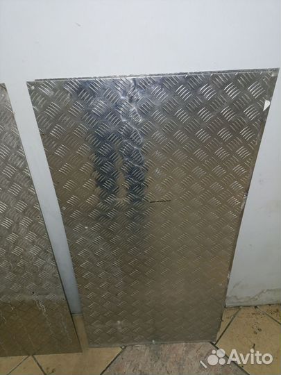 Лист металла 3 мм рифленый нержавейка