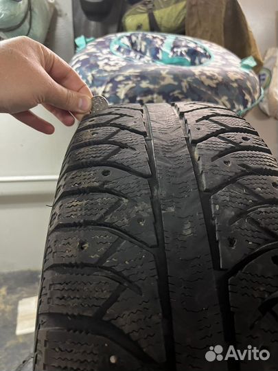 Bridgestone Ice Cruiser 5000 235/65 R17
