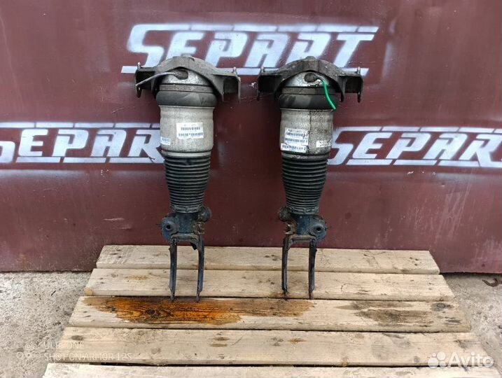 Пневмоамортизатор подвески передний Audi Q7 4L 3.0