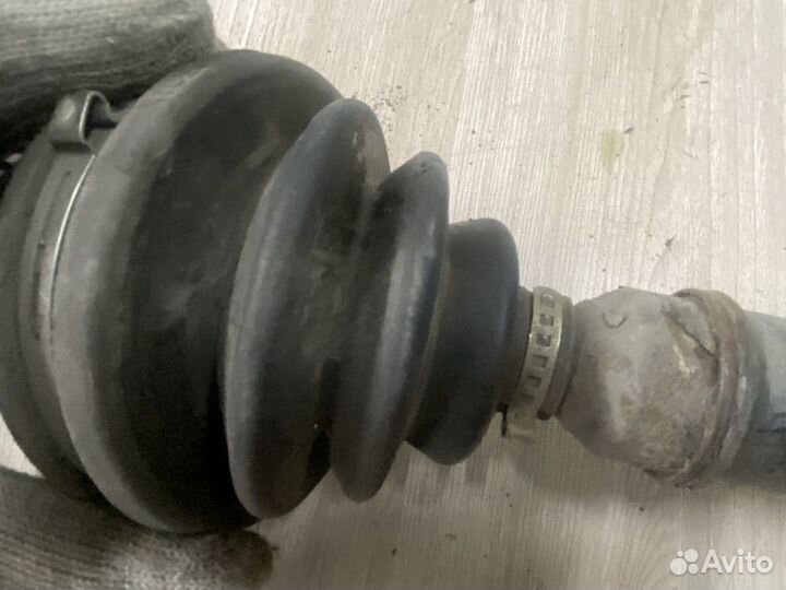 Привод передний правый Audi A6 C5 с1997-2005г ауди