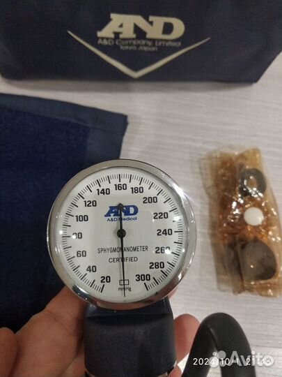 Тонометр механический AND на запчасти или ремонт