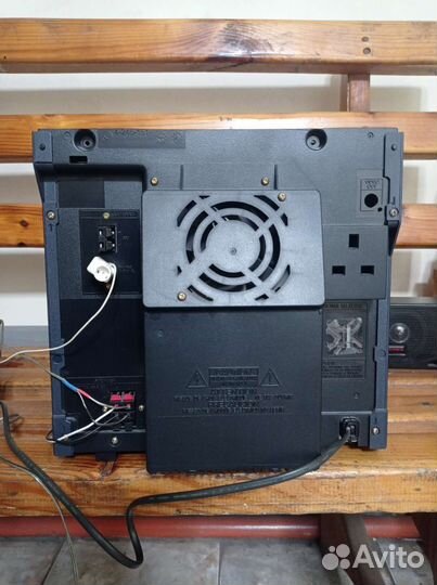 Музыкальный центр