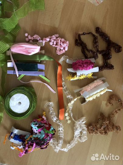 Ленты, тесьма, кружево