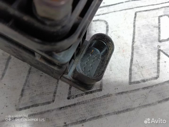 Блок клапанов пневмоподвески Audi Q7 4L 3.0 BUG