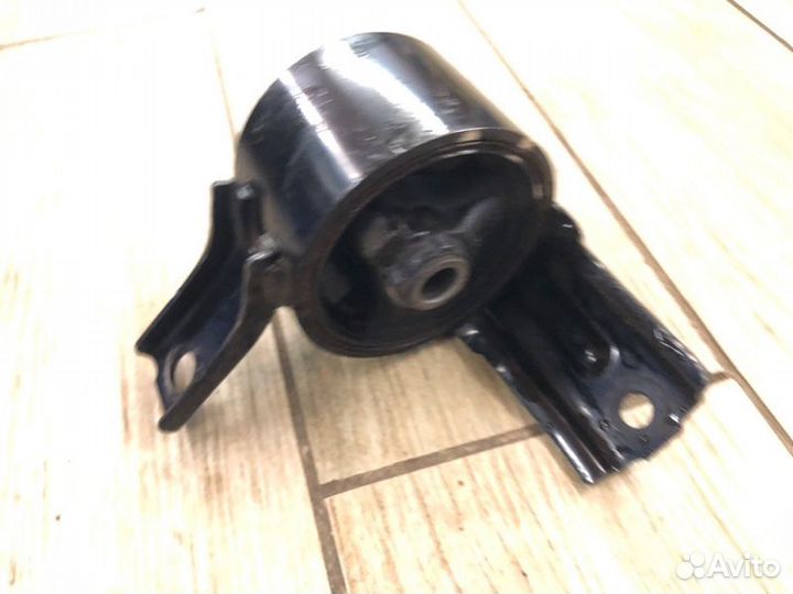 Опора двигателя правая Mitsubishi Outlander XL 2.4