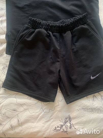 Спортивный костюм женский