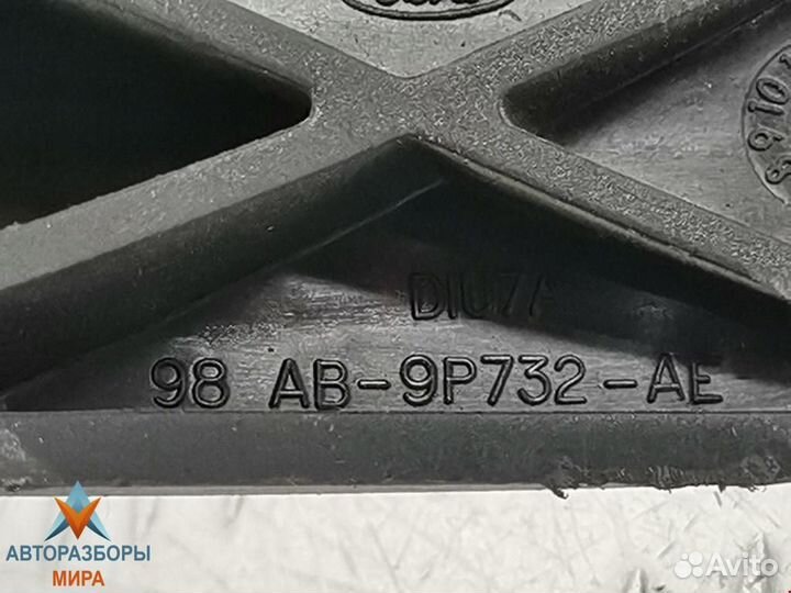 Педаль Ford Focus рест. 2002 1320941