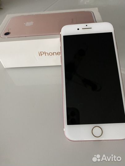 iPhone 7, 32 ГБ