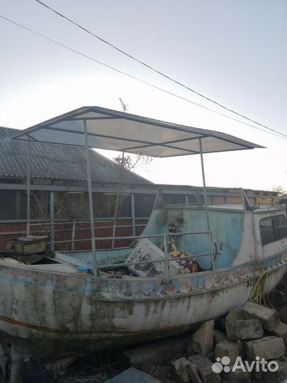 Катер с мотором