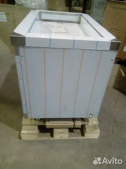 Охлаждаемый прилавок-витрина (линия раздачи)