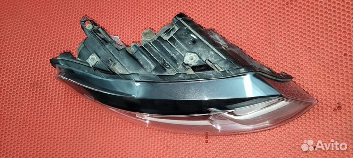 Фара правая фольксваген поло седан 18г.в