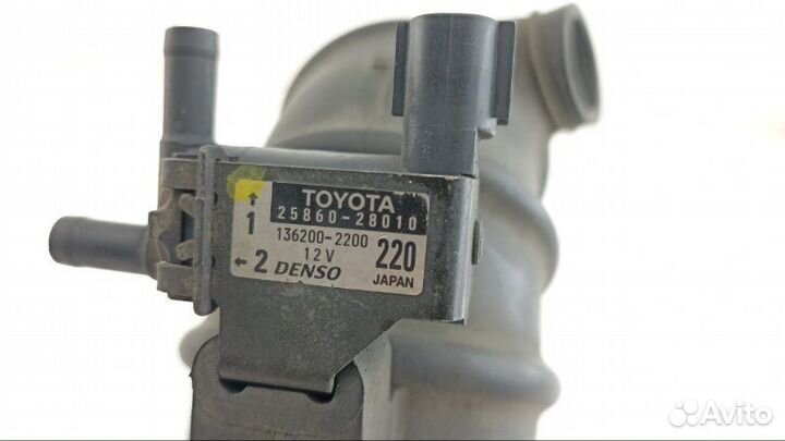 Патрубок воздушн.фильтра Toyota Alphard ATH10