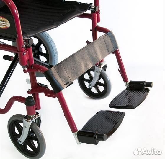 Кресло-каталка инвалидная FS904B