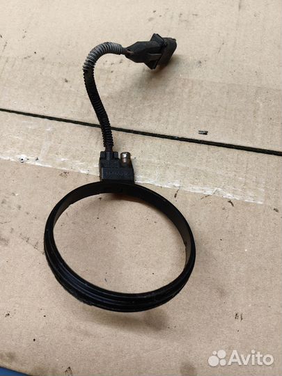 Датчик положения коленвала Opel Astra H