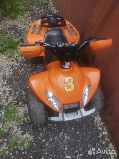 Детский квадроцикл на аккумуляторе