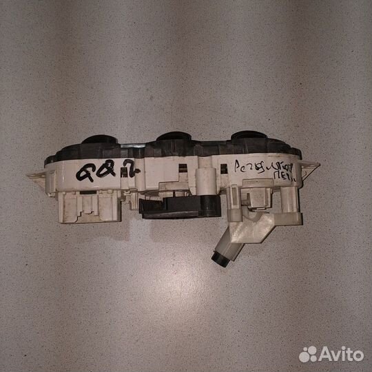 Блок управления печкой Ford Focus 2