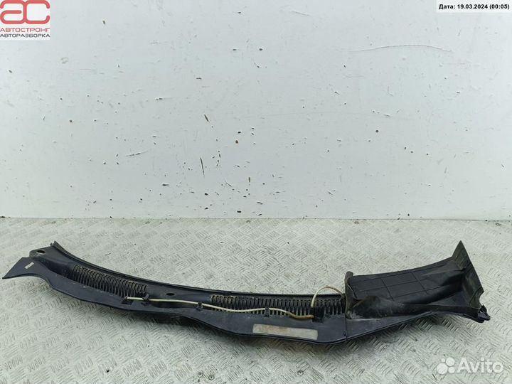 Дождевик (жабо) для Seat Leon 1 (1M) 1M1853185