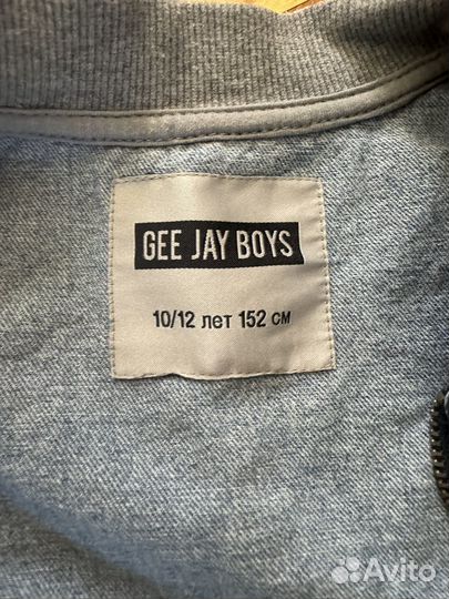 Джинсовая куртка