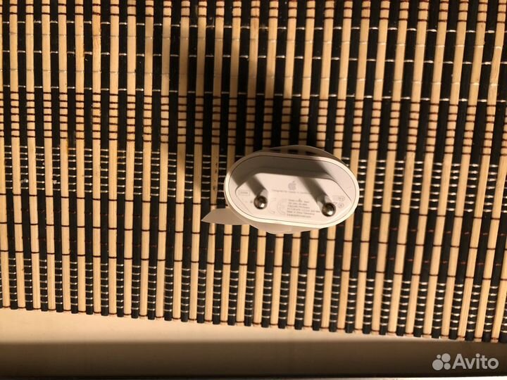 Оригинальный блок iPhone