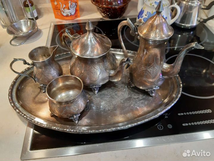 Сервиз кофейный и чайный