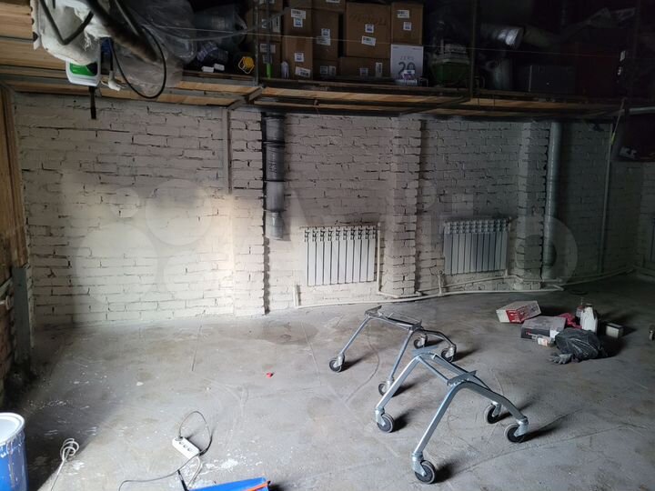 Гараж, > 30 м²