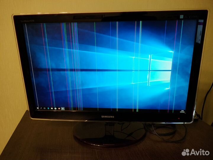 Монитор Samsung P2770H