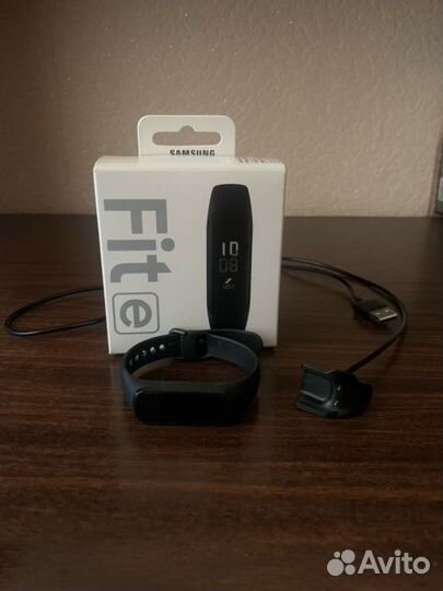 Фитнес браслет Galaxy Fit E SM-R375