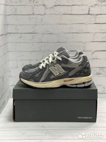 Кроссовки New Balance 1906D