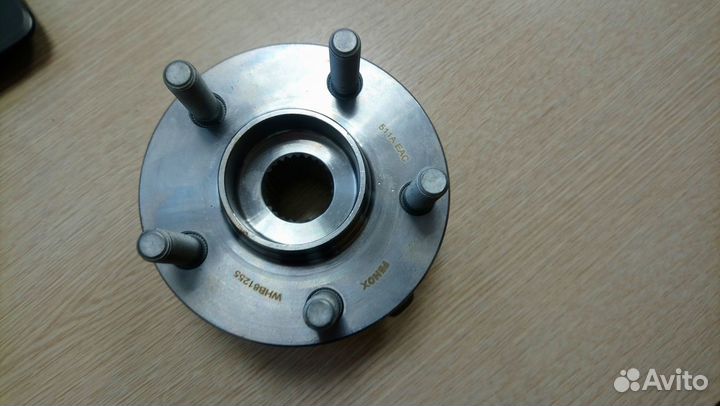 Ступица передняя в сборе Chrysler