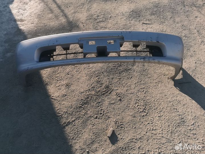 Продам бампер тойота Спринтер