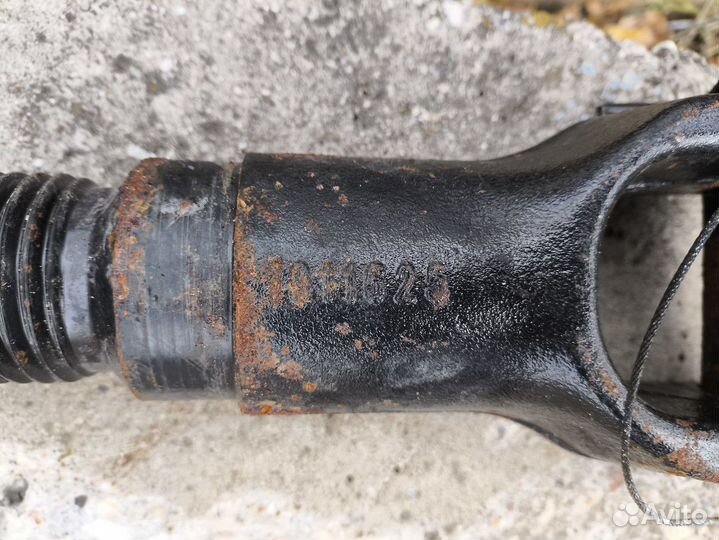 Крюк буксировочный 2018г. Daf XF106