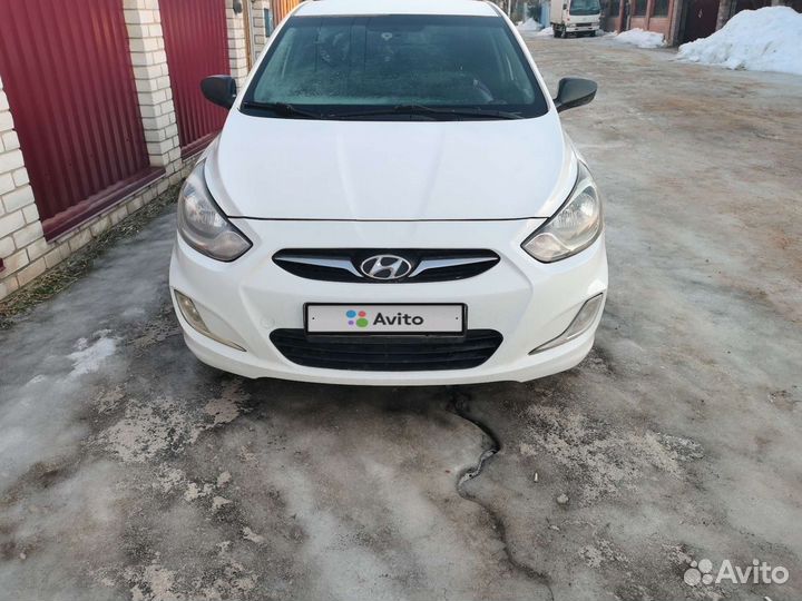 Hyundai Solaris 1.4 AT, 2012, 160 000 км