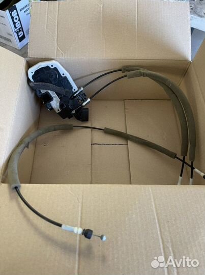 Ниссан тиана 2013 J32 замок двери правой задней