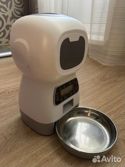 Автокормушка для собак кошек