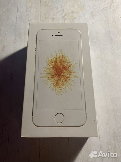 iPhone SE, 32 ГБ