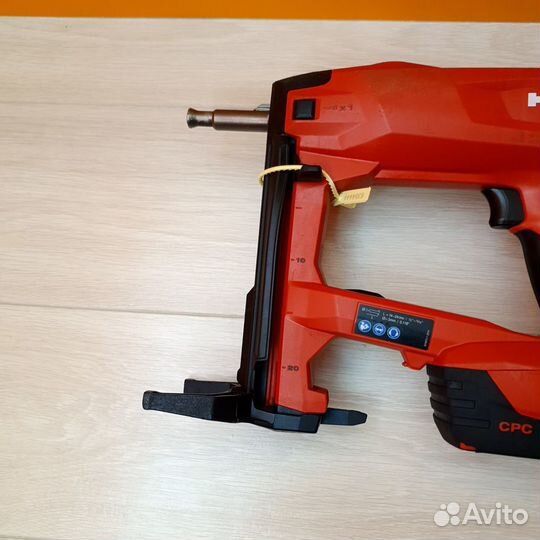 Аккумуляторный монтажный пистолет Hilti BX 3