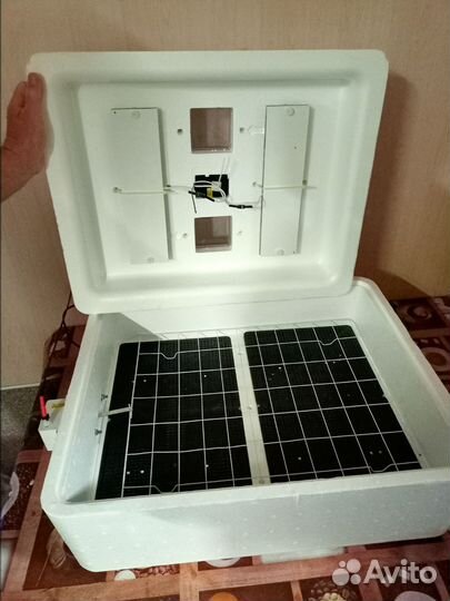 Продам инкубатор новый