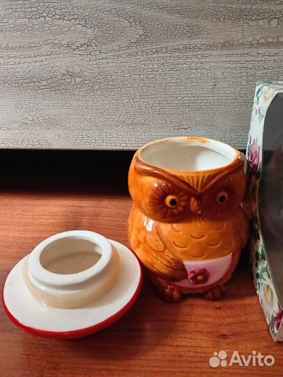 Чашки, кухонная утварь