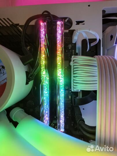 G skill trident z royal ddr4 16GBx2 4000mhz