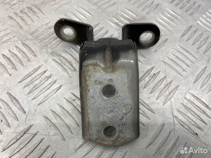 Б/У петля двери передний правый Kia Rio 3 UB D4FC