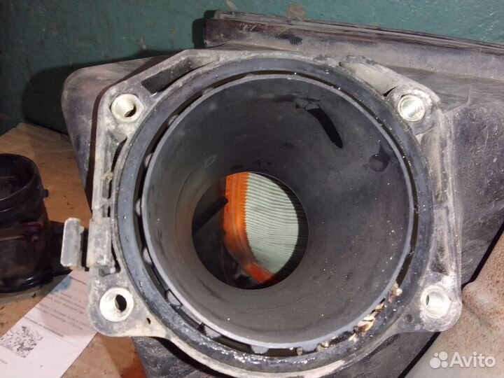 Корпус воздушного фильтра Audi A4 B5 1.8 ADR