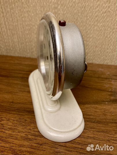 Часы будильник механические Слава СССР